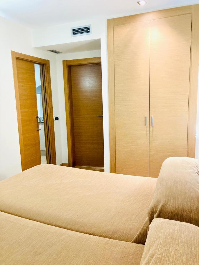 Dona Lola Hotel Castellón de la Plana Kültér fotó