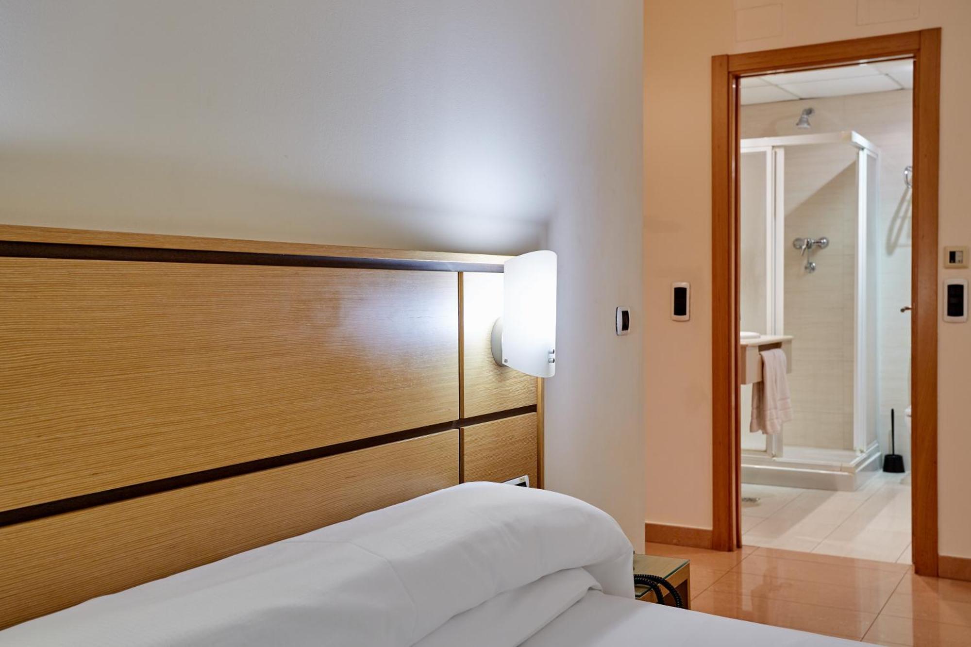 Dona Lola Hotel Castellón de la Plana Kültér fotó