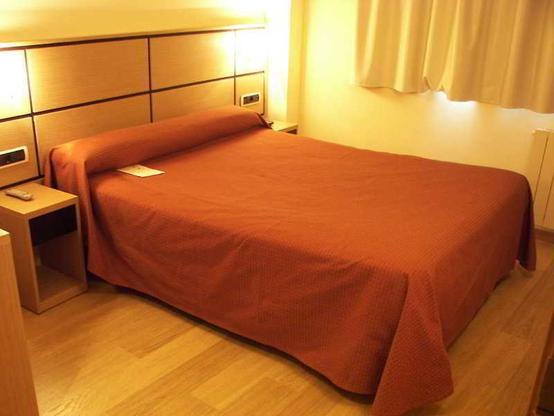 Dona Lola Hotel Castellón de la Plana Kültér fotó